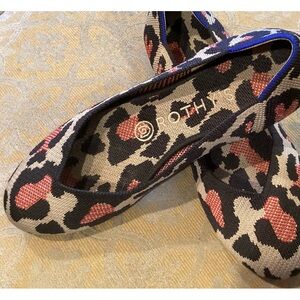 Rothy’s Flats ‘The Flat’ Red Cat Animal Print Round Toe Size 6 6.5